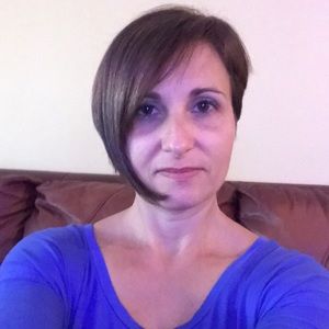 Meet your Posher, Angela